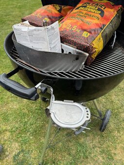 WEBER Gril na dřevo a uhlí Master-Touch® GBS E-5750, 57 cm, - 7