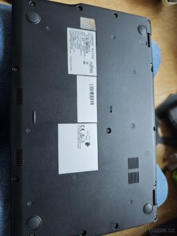 Podnikatelský 14" notebook Fujitsu E5412a s Ryzen - 7