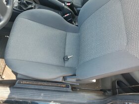 Opel Corsa C 2001 1,0i 12V 43kW - díly - 7