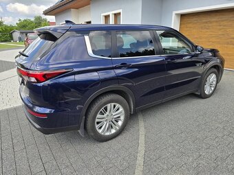 Mitsubishi Outlander PHEV - 7