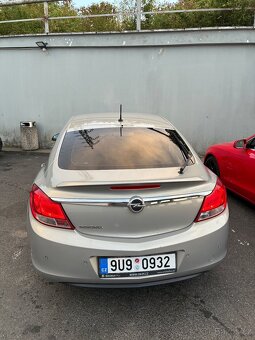 Opel Insignia 1.8 - 7