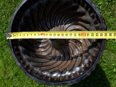 Litinová forma na bábovku - 7