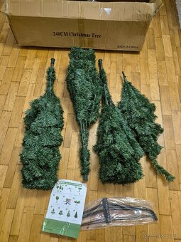 Nový umělý vánoční stromek,  240 cm - 7
