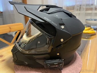 Helmy +chránič Emerze - 7