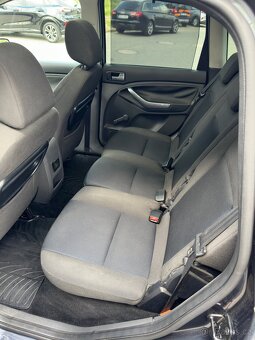 Ford C-Max 1.6TDCi 66kW 2008 panorama - 7