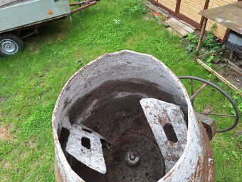 Výrobní míchačka na beton i Maltu. Funkční, robustní na 380V - 7