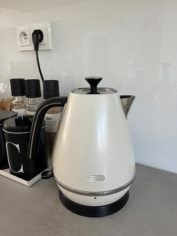 Rychlovarná konvice Delonghi Distinta Flair KBI2001.W - 7