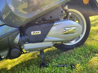Vespa Primavera 125 - 7