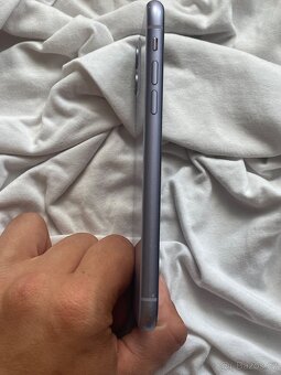 iPhone 11 - 7