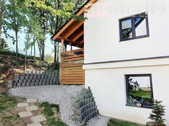 Exkluzivně nabízíme na prodej rodinný dům s dvěma bytovými j - 7