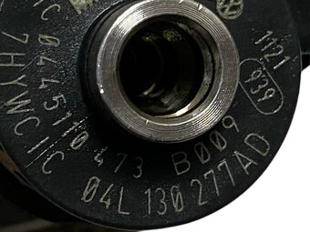 Vstřik vstřiky 04L130277AD CRKB 1.6TDI 81KW VW Golf 7 2015 - 7