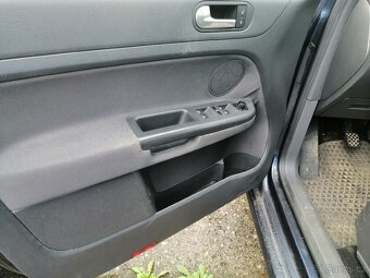 Prodám wolsvagen golf plus. - 7