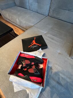 Nike Air Jordan 4 - 7