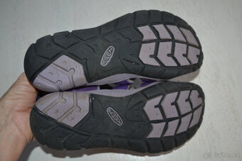 Keen CNX sandále vel. 35 - 7