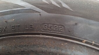Sada plech. disků Audi 16" 5x112 zimní pneu 205/60 R16 7+mm - 7
