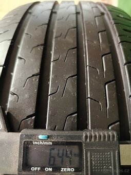 4ks nove letni 215/55/17 continental - 7