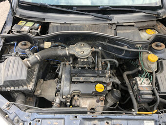Prodám OPEL Corsa 1.0 - 7