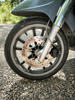 Piaggio Beverly 250 cruiser - 7