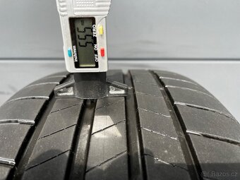 Originál Škoda Superb 235/45 r18 - 7