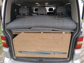 Volkswagen Caravelle 2,5 TDI CRUISE - 7