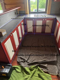 Kuchyňská linka masivní - 7