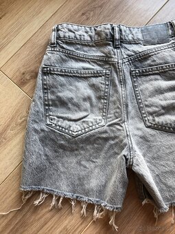 Kraťasy, velikost 32 - 7