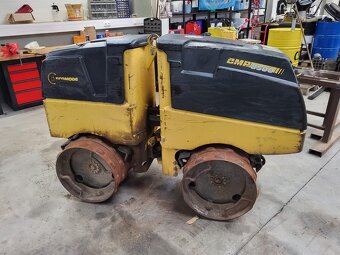 Vibracni valec bomag - 7