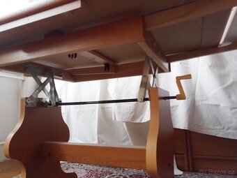 servírovací, konferenční stolek - 7