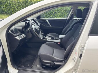 MAZDA 3 1.6 77 KW MIRAI - R.V. 2010 - BENZÍN - 7