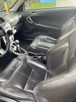 Alfa Romeo GT 1.9 JTDM - 7