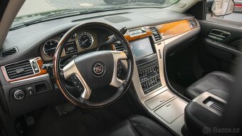 Cadillac Escalade, ESV Platinum 6,2/301kW ČR - 7