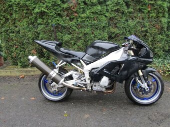 Yamaha YZF R1 RN01 - 7