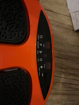 Akupresní a masážní přístoj - 7