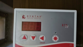 Rohová infrasauna pro 4 osoby DYNTAR, severský smrk - 7