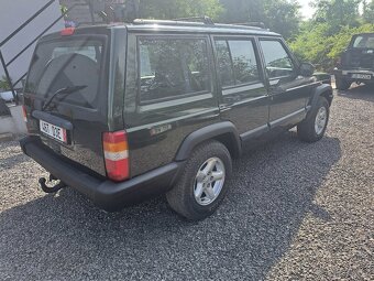 Jeep Cherokee 2.5 benzin r.v 1998 v top stavu najeto 130tys - 7