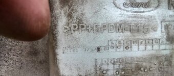 Ford Transit Tourneo Connect MK2 2013 -2024 - zadni naraznik - 7