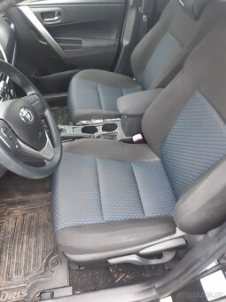 Toyota Auris - 7