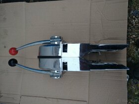 Ovládání dvou lodních motorů - 7