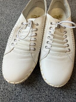 Dámské kožené boty Rieker vel.37 - 7