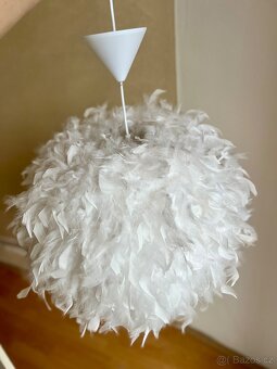 Krásný lustr z peří - 7