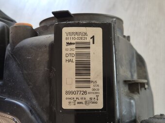Přední světla Toyota Auris E18 - 7