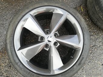 Letní sada org. Škoda GOLUS 18" - 5x112 - 225/40/18 - 7