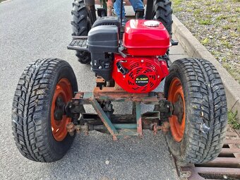 Traktůrek samodomo (nový motor) + malá vlečka - 7