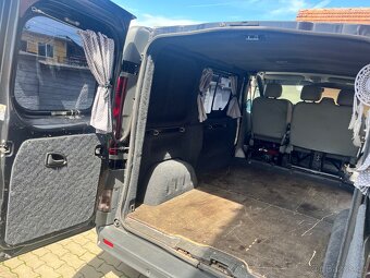 Renault Trafic-kempování, spaní - 7