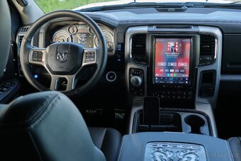 Dodge RAM 1500 Laramie Crew Cab 2018 RAMBoxy odpočet DPH - 7