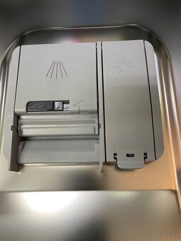 Nepoužitá myčka Beko BDIN38550C - 7