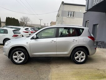 Toyota Rav4 2.2 D-4D 4x4 = Uzávierk, Bez korozie, = - 7