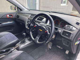 Mitsubishi Lancer Evo 9 Wagon - 7