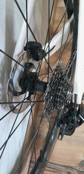 Celokarbonové silniční kolo - 7