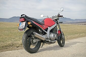 Suzuki GS 500E - 7